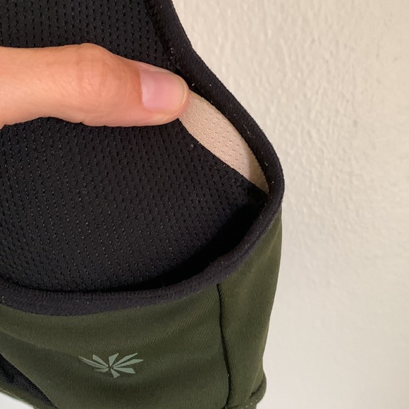Athleta dark green sports bra with inserts, size small - Picture 4 of 6
